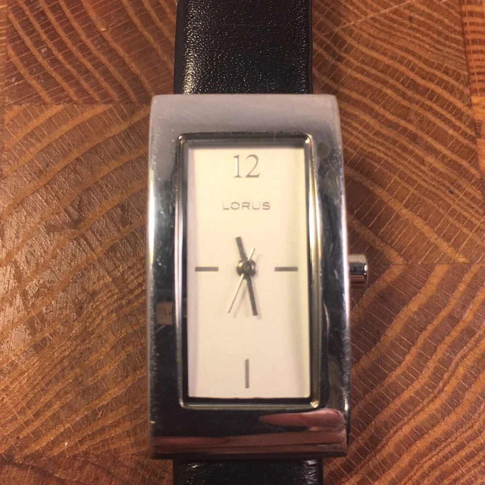 Lorus watch w/leather band